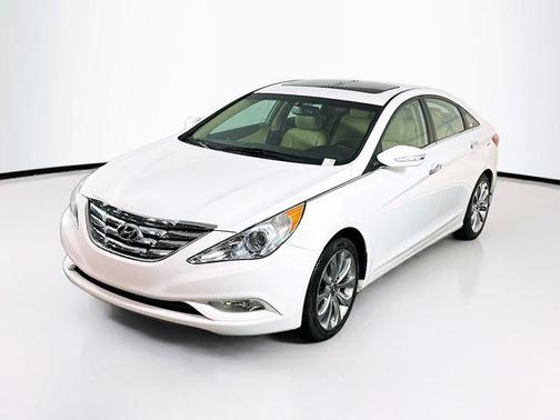 2011 Hyundai SONATA Limited 2.0T