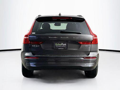 2023 Volvo XC60 B5 Core