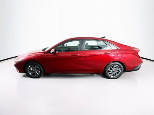 Ultimate Red 2024 Hyundai ELANTRA SEL