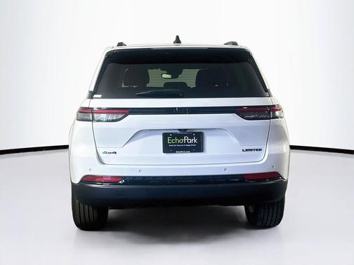 Bright White Clearcoat 2023 Jeep Grand Cherokee Limited