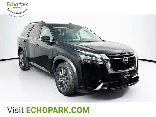 2024 Nissan Pathfinder SV 4WD