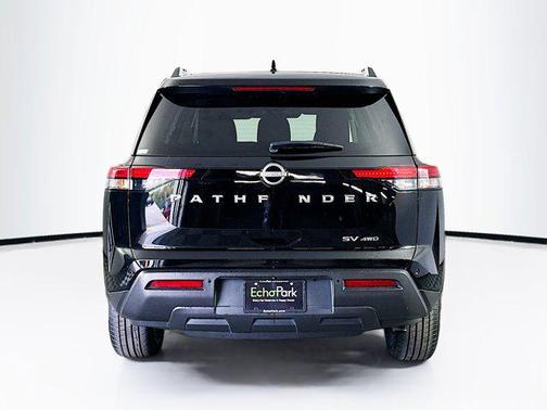 2024 Nissan Pathfinder SV 4WD