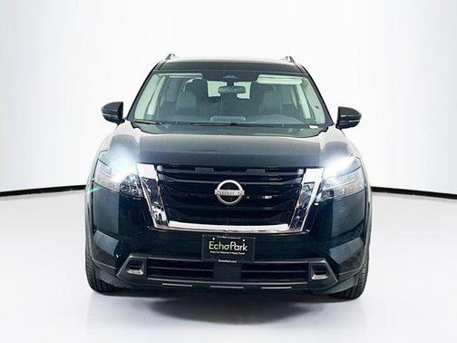 2024 Nissan Pathfinder SV 4WD