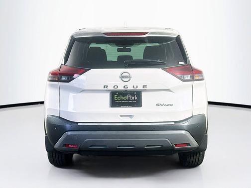Pearl White Tricoat 2023 Nissan Rogue SV