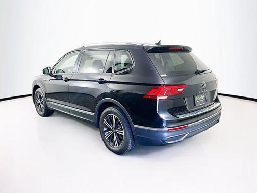 2024 Volkswagen Tiguan 2.0T Wolfsburg Edition
