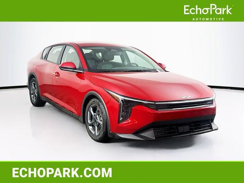 Currant Red 2025 Kia K4 LXS