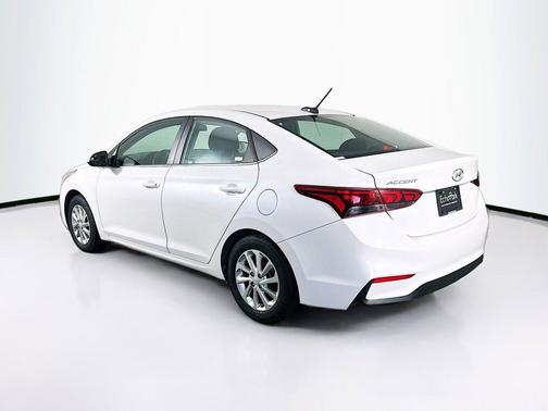 Frost White Pearl 2022 Hyundai Accent SEL
