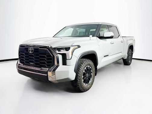 Ice Cap 2023 Toyota Tundra SR5