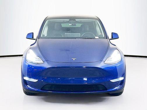 2022 Tesla Model Y Long Range Dual Motor All-Wheel Drive