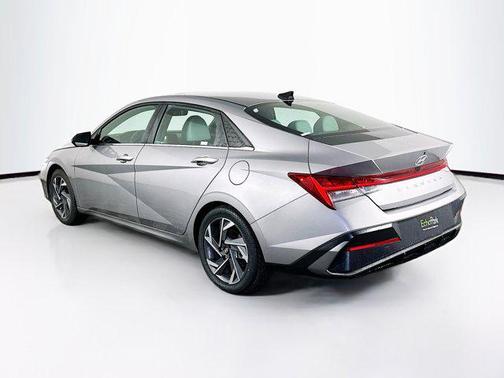 2025 Hyundai ELANTRA HEV Limited