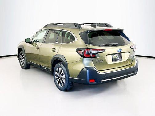 Autumn Green Metallic 2025 Subaru Outback Premium