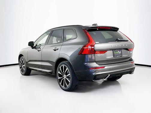 2025 Volvo XC60 B5 Plus