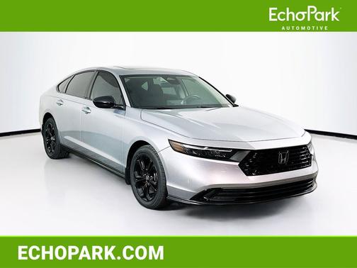 Urban Gray Pearl 2025 Honda Accord SE