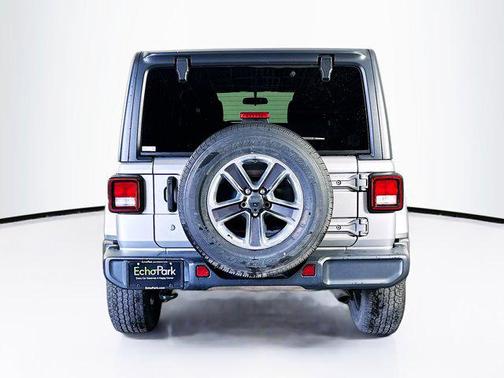 Billet Silver Metallic Clearcoat 2020 Jeep Wrangler Unlimited Sahara
