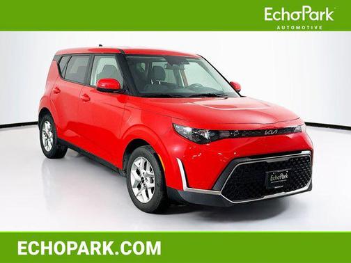 Inferno Red 2025 Kia Soul LX