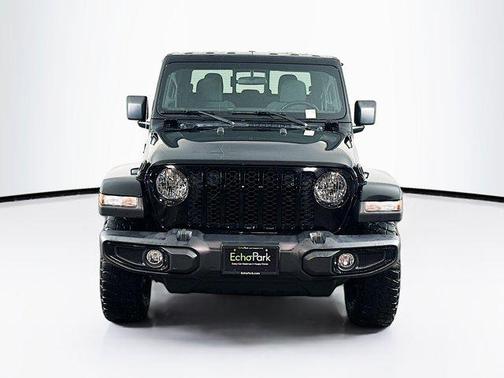 2021 Jeep Gladiator Willys 4x4