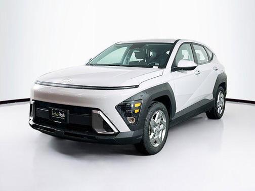 2024 Hyundai KONA SE