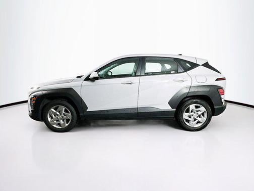 2024 Hyundai KONA SE