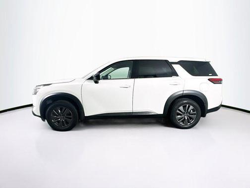2024 Nissan Pathfinder S FWD