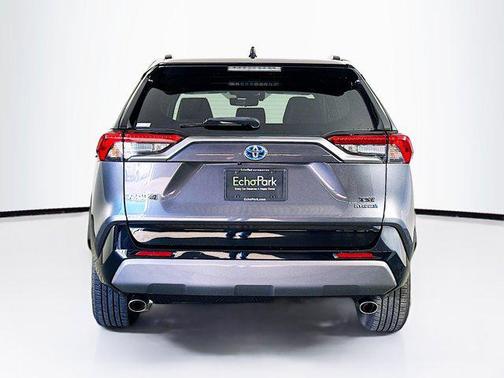 2021 Toyota RAV4 Hybrid SE