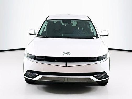 2024 Hyundai IONIQ 5 SE