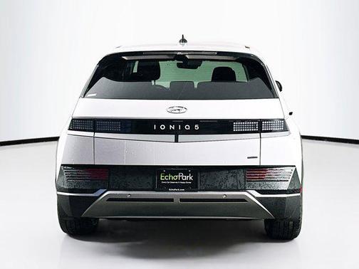 2024 Hyundai IONIQ 5 SE