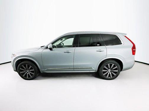 2025 Volvo XC90 B5 Core