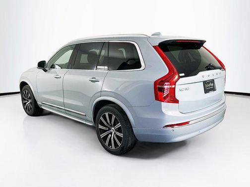 2025 Volvo XC90 B5 Core