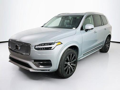 2025 Volvo XC90 B5 Core