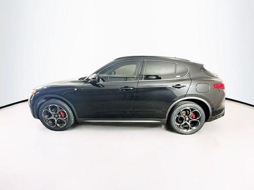 2022 Alfa Romeo Stelvio Ti