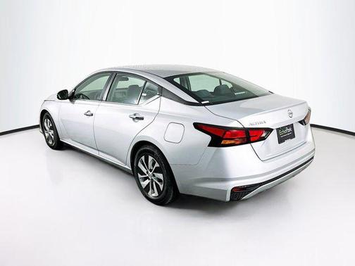 2022 Nissan Altima S FWD