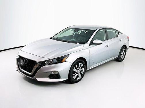2022 Nissan Altima S FWD
