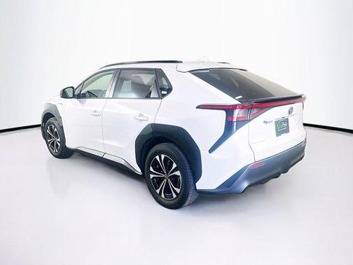 Wind Chill Pearl 2023 Toyota bZ4X XLE