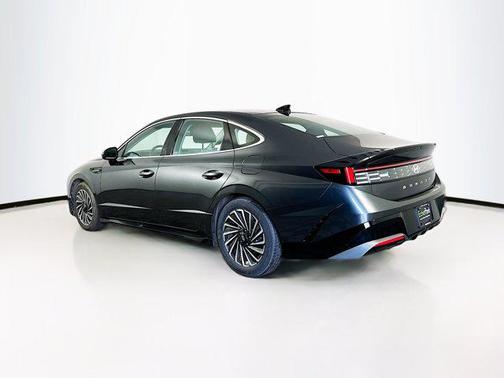 2025 Hyundai SONATA Hybrid SE