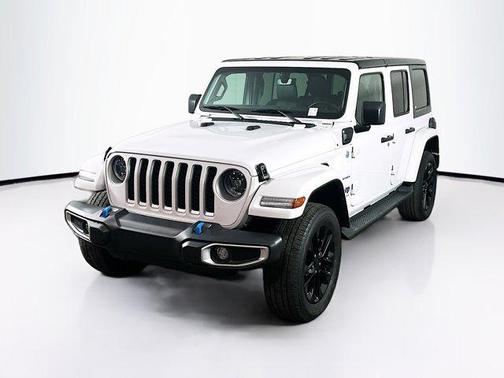 Bright White Clearcoat 2023 Jeep Wrangler 4xe Sahara