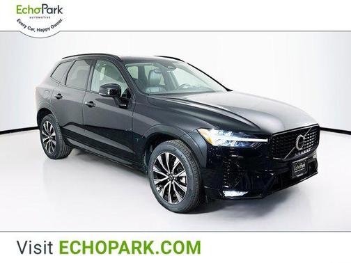 2024 Volvo XC60 B5 Core Dark Theme