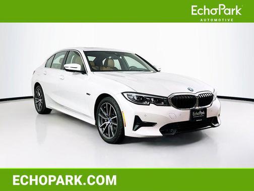 2022 BMW 330e xDrive