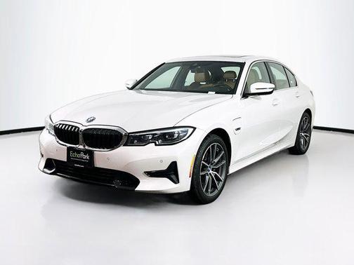 2022 BMW 330e xDrive