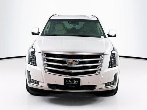 Crystal White Tricoat 2016 Cadillac Escalade Premium