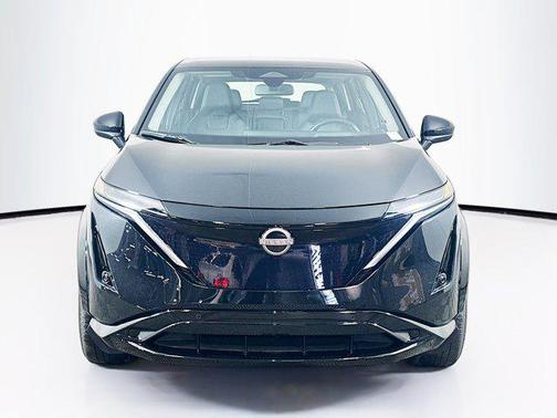 Black Diamond Pearl 2023 Nissan ARIYA ENGAGE