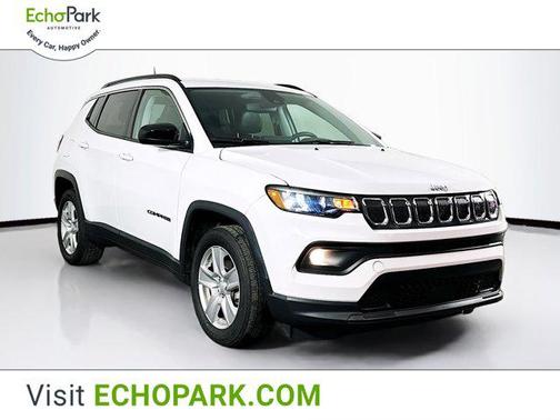 Bright White Clearcoat 2022 Jeep Compass Latitude