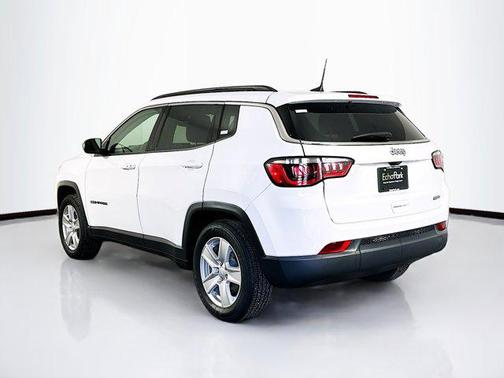 Bright White Clearcoat 2022 Jeep Compass Latitude