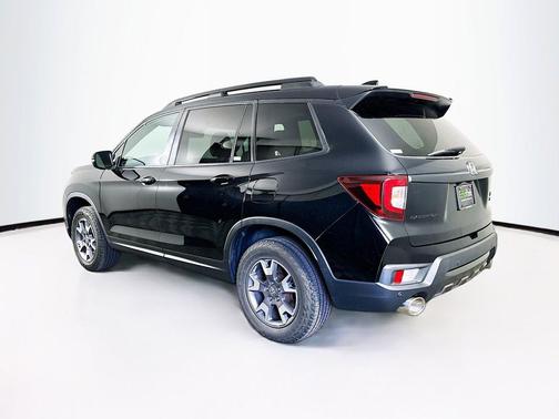 Crystal Black Pearl 2022 Honda Passport AWD TrailSport