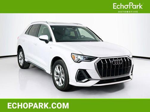 Navarra Blue Metallic 2024 Audi Q3 Premium 45 TFSI S line quattro Tiptronic