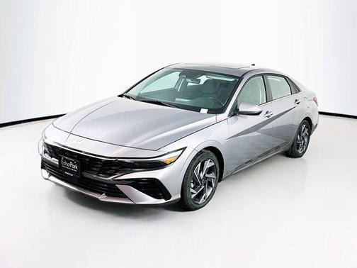 2025 Hyundai ELANTRA SEL