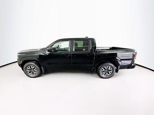 2024 Nissan Frontier SL