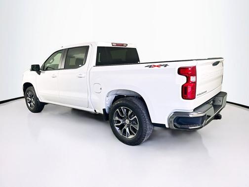 Summit White 2023 Chevrolet Silverado 1500 LT