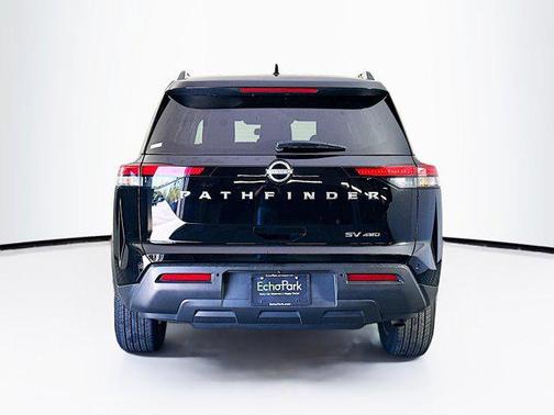 2024 Nissan Pathfinder SV 4WD