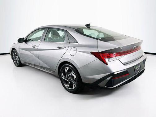 2025 Hyundai ELANTRA HEV Limited