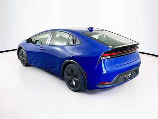 2025 Toyota Prius LE